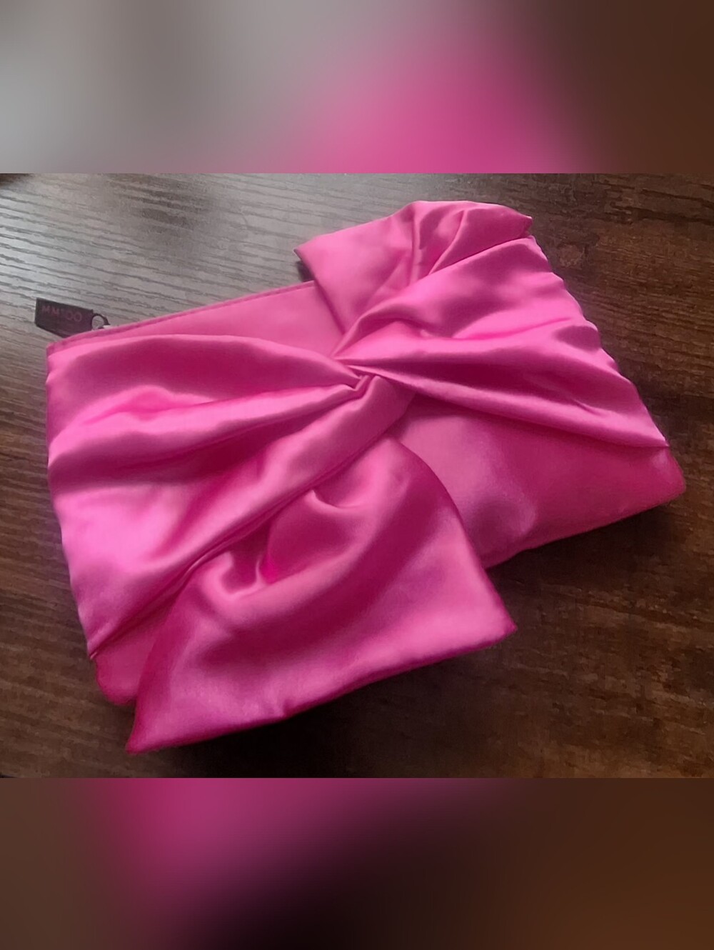 Marilyn Monroe MM100 Satin Twist Cosmetic Pouch - Bright Pink 7"x4.5" Ipsy